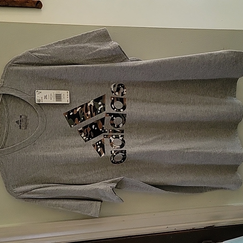 Adidas UNISEX 2XL GRAY CAMO TEE SHIRT